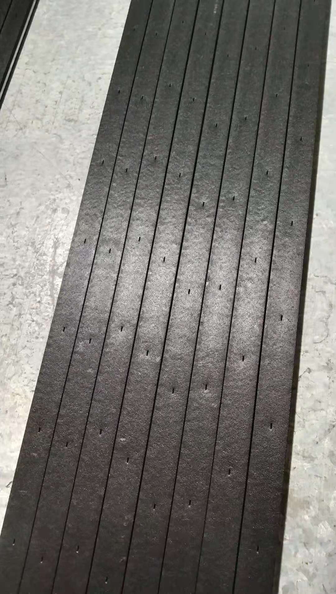 15A 玻纖暖邊條讓中空玻璃達(dá)到更好的防寒保暖的效果