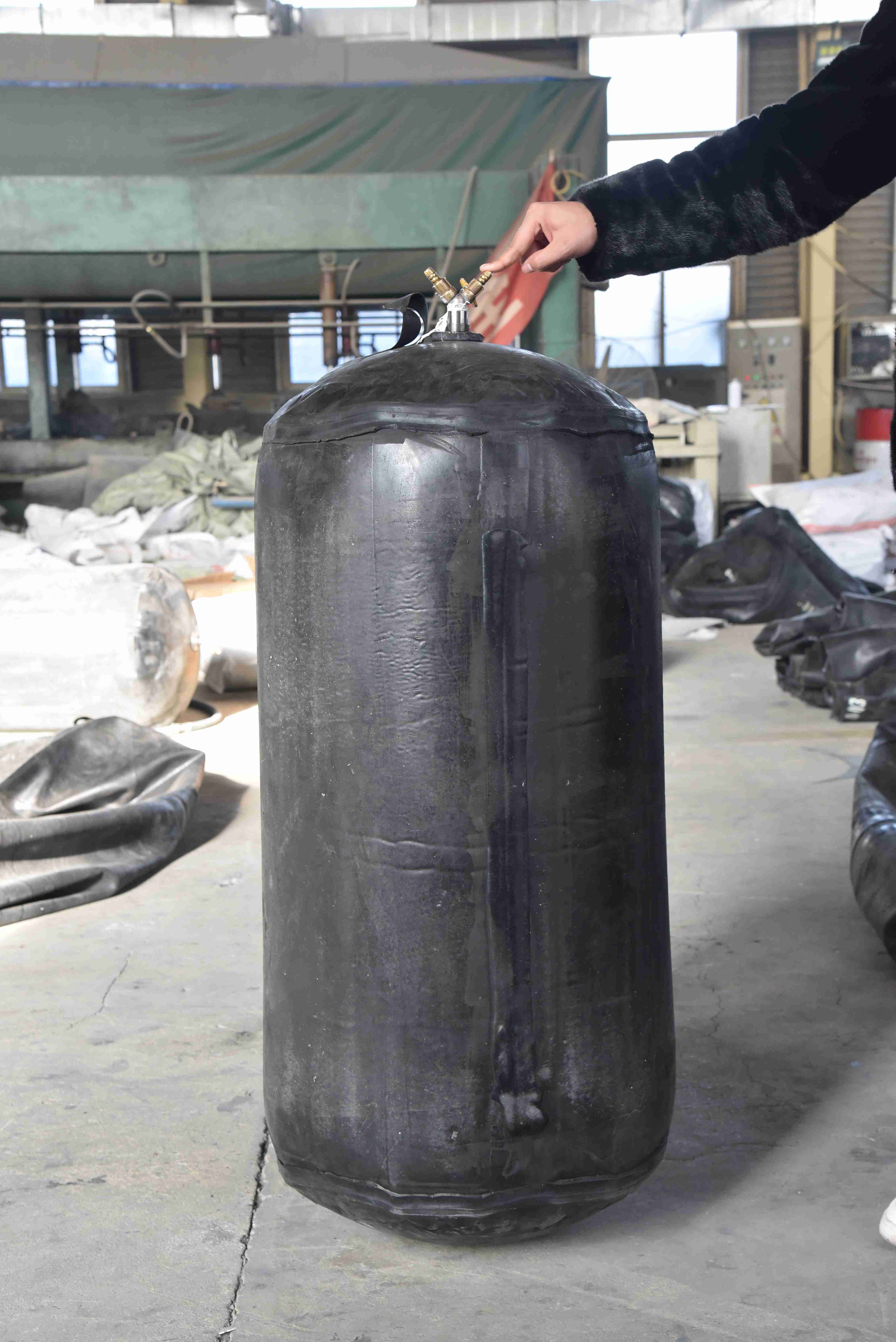 橋梁橡膠充氣氣囊 八角圓形橡膠氣囊 充氣芯模 預(yù)制梁氣囊 市政管道水堵