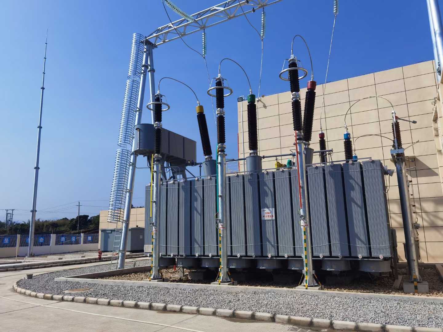 珠海電纜頭廠家，規(guī)格，銷售電話，經(jīng)銷商，批發(fā)價格【廣州火鳳凰電力科技發(fā)展有限公司】