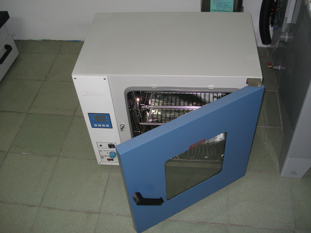 廠家供應電熱鼓風干燥箱電話、批發(fā)熱線、哪里有、哪里好