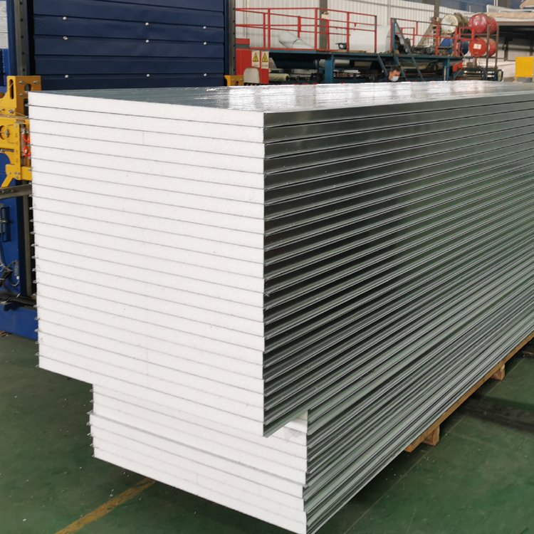 酚醛板機(jī)制彩鋼酚醛夾芯板A1級防火酚醛保溫板建筑隔墻吊頂板材料