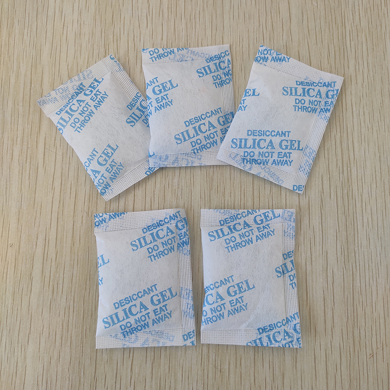 河北硅膠干燥劑5g小包裝英文機(jī)械設(shè)備儀器儀表防潮干燥包廠家供貨