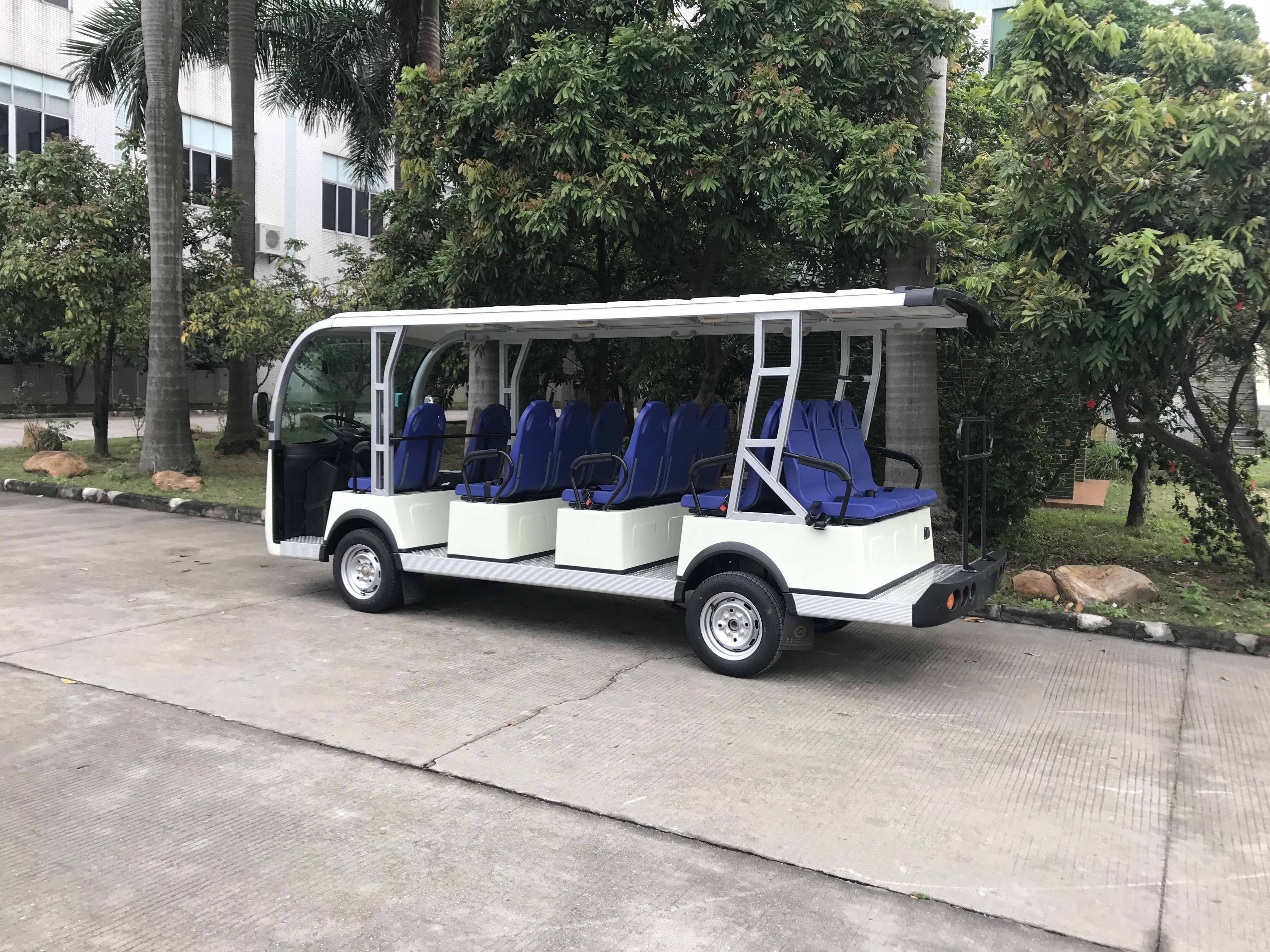 電動(dòng)觀光車 電動(dòng)老爺車 高爾夫球