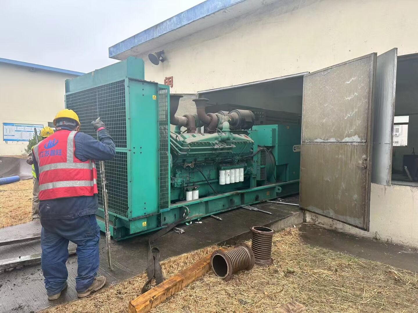 原裝美康1120千瓦發(fā)電機組，只用200個小時 美康發(fā)電機組