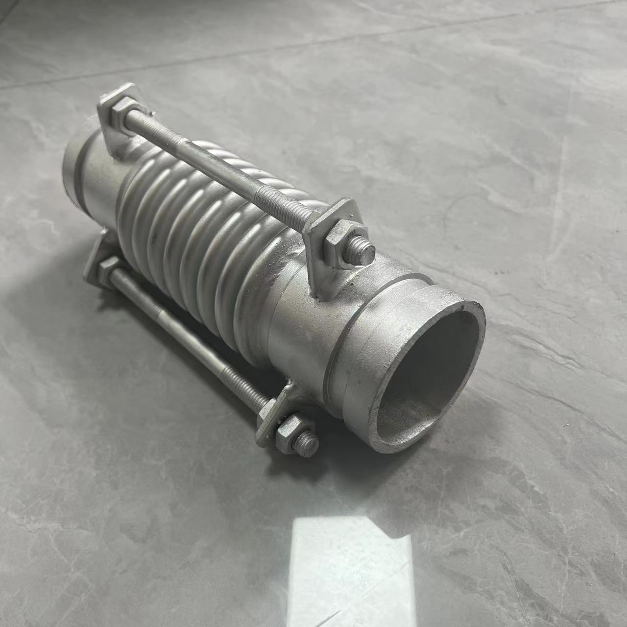 不銹鋼溝槽式波紋補償器 耐高壓消防管道卡箍式膨脹節(jié)快速接頭