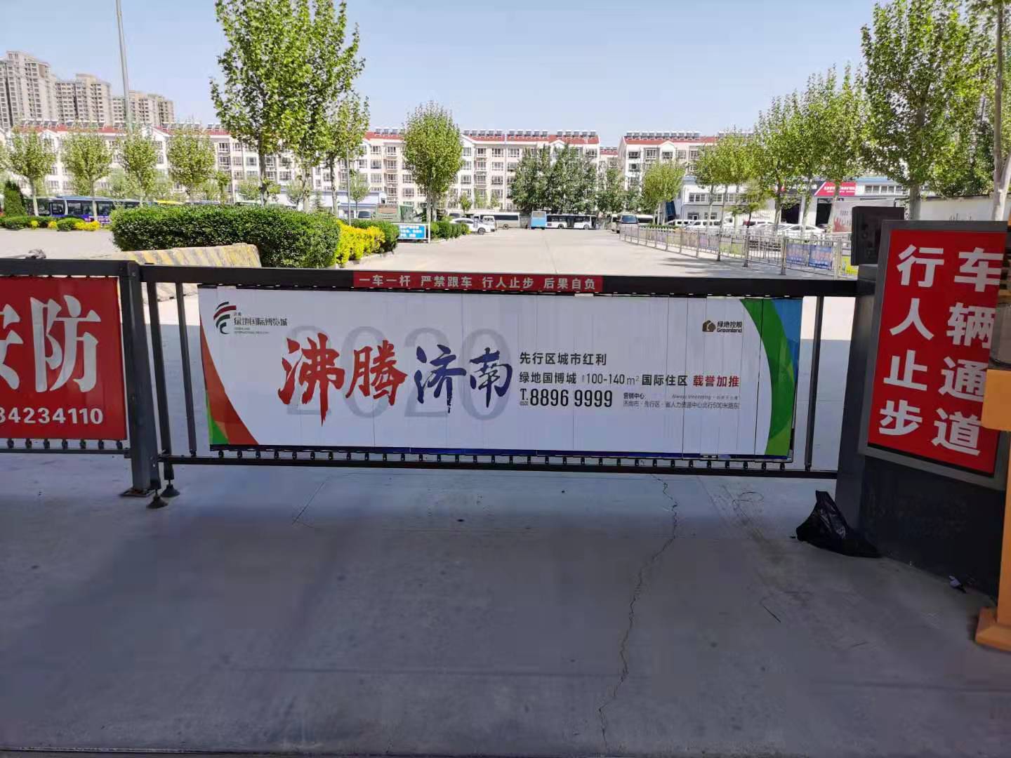濟(jì)南門禁燈箱社區(qū)廣告