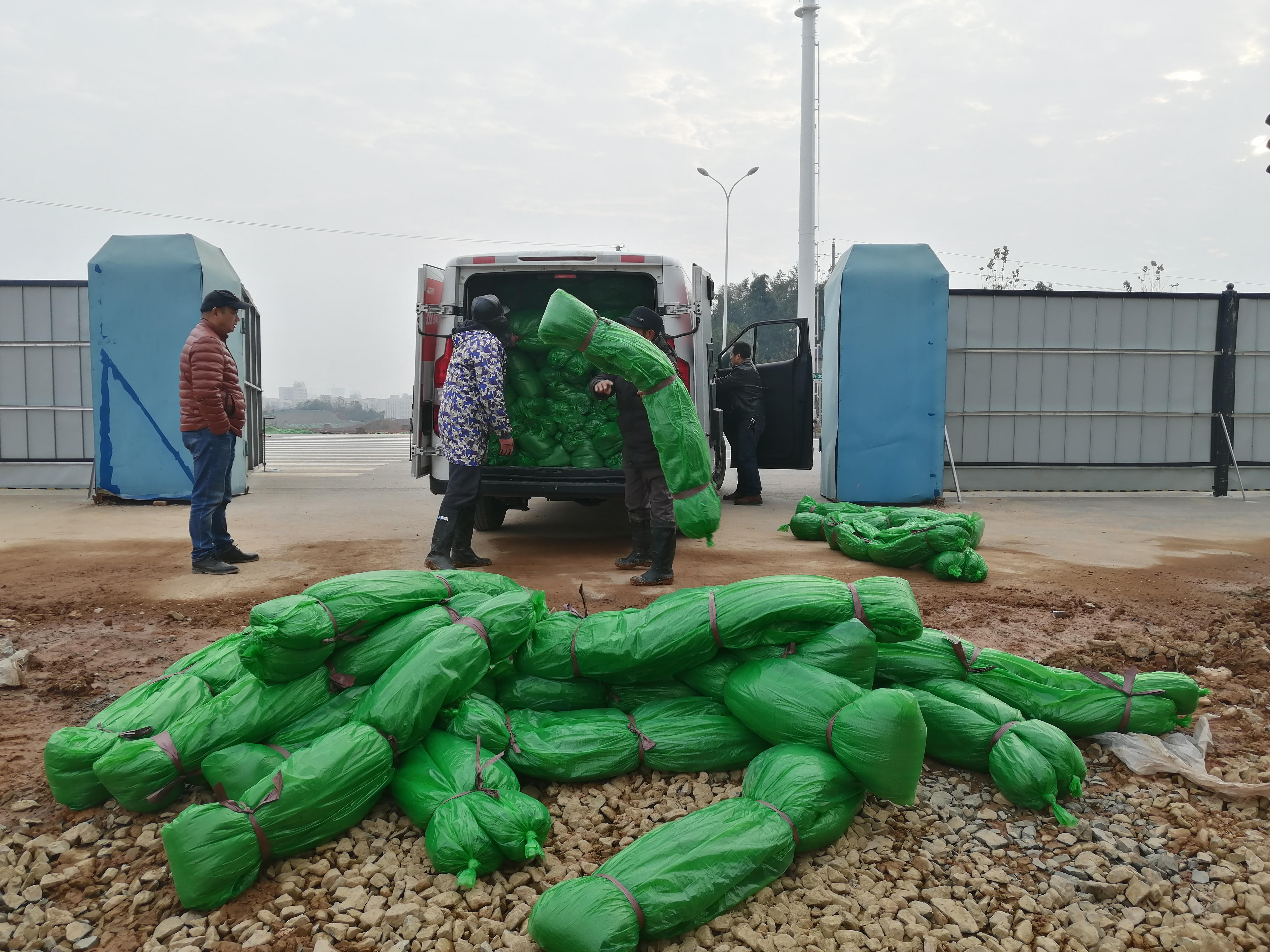 綠色蓋土網(wǎng)、綠色無紡布、防塵網(wǎng)