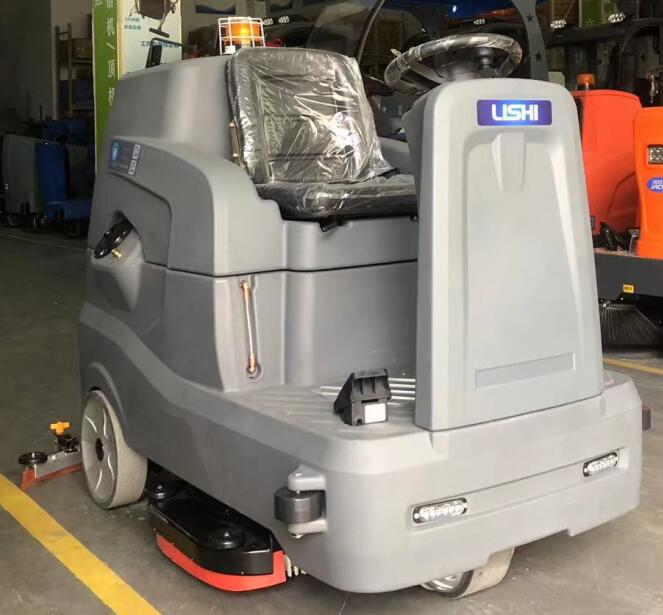 深圳工廠駕駛式洗地機(jī)現(xiàn)貨-生產(chǎn)廠家-報價-多少錢-哪家好 工廠駕駛式洗地機(jī)