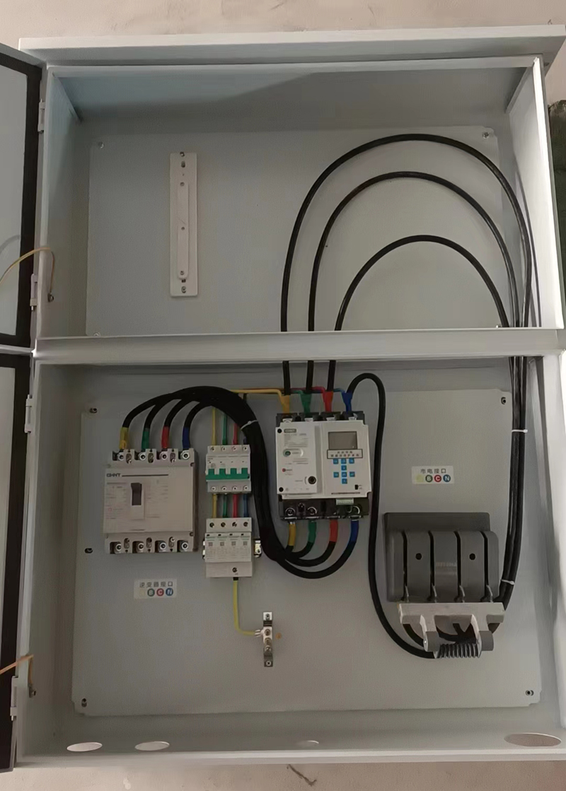 分布式太陽能光伏發(fā)電帶表位匯流箱