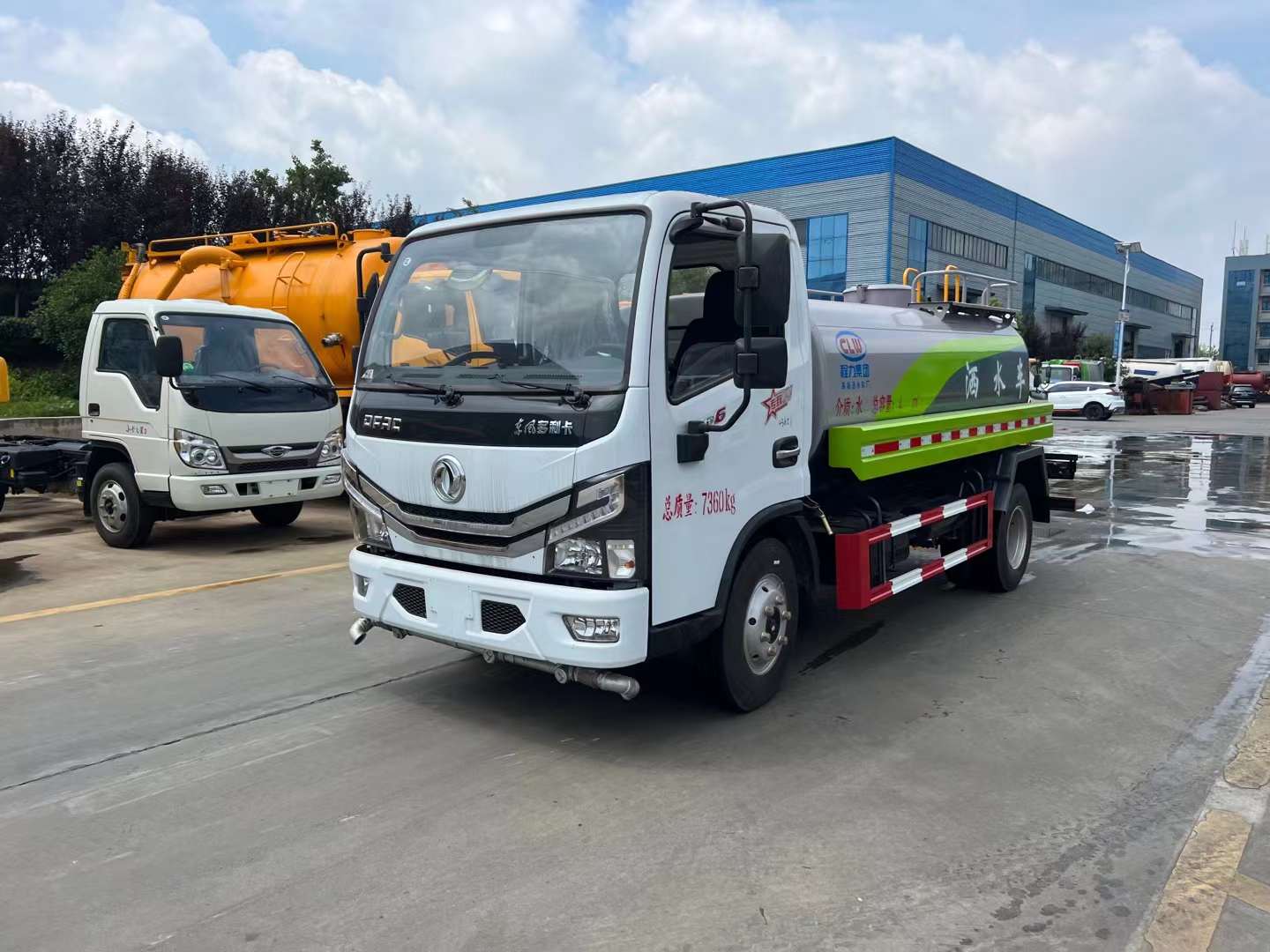 環(huán)保灑水車-程力集團-環(huán)保灑水車報價 5噸東風(fēng)小多利卡灑水車