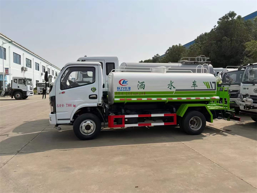5噸福瑞卡灑水車廠家 國六灑水車報價- 程力專汽-環(huán)保灑水車 5噸福瑞卡環(huán)保灑水車