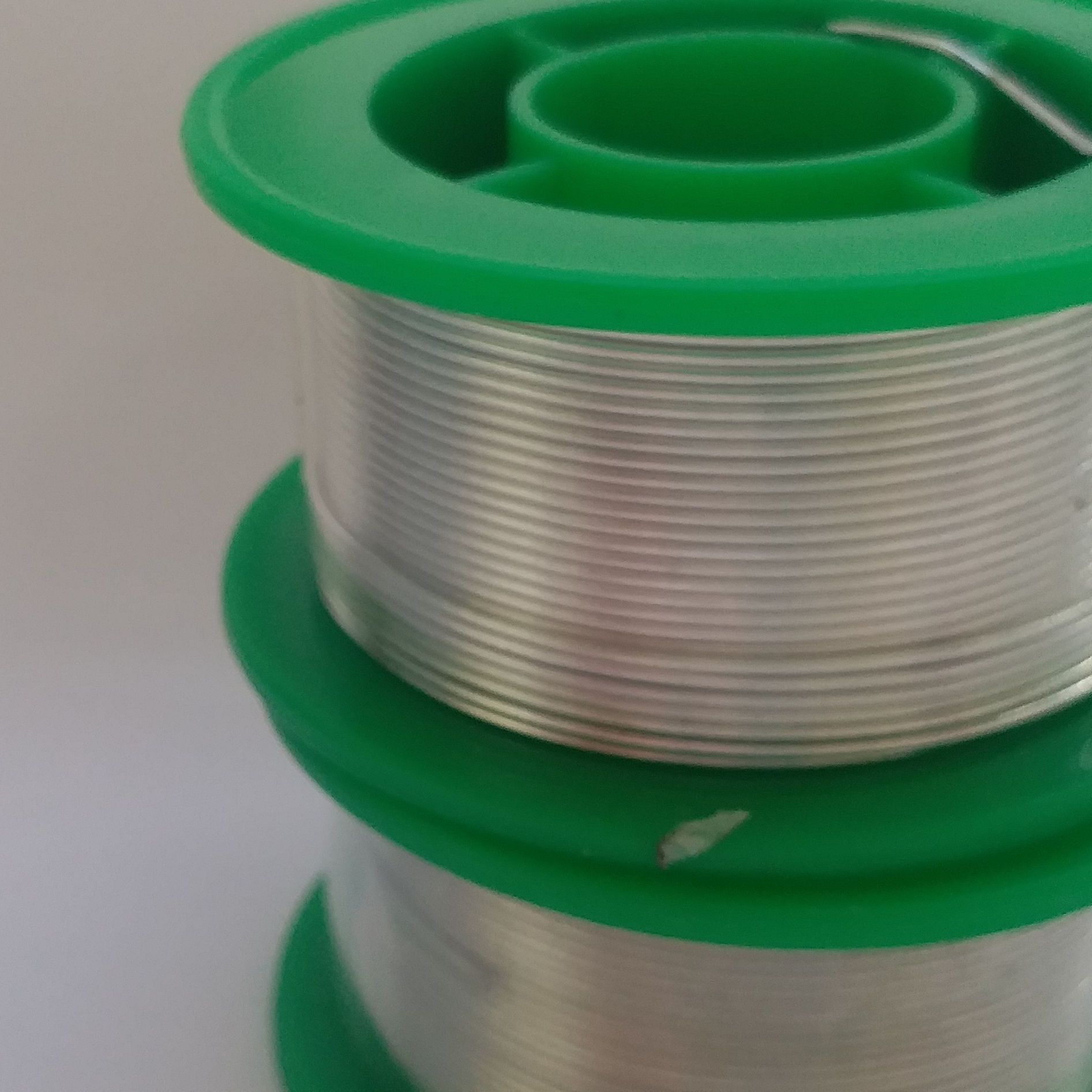 廣州無鉛高溫水洗錫線批發(fā) 新能源焊接純鉛錫線多少錢 不炸錫