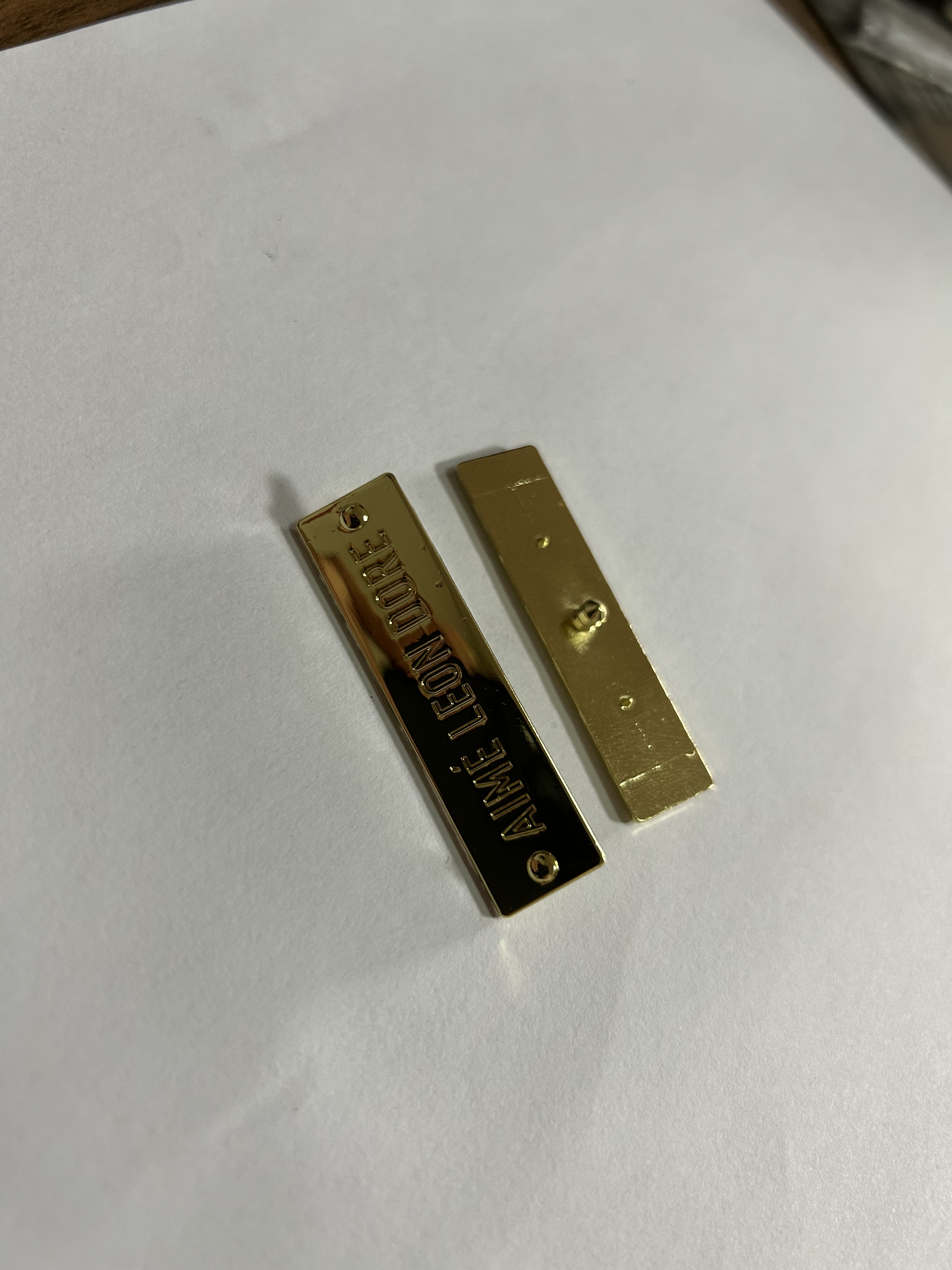 金屬標牌定制logo 家具銘牌 箱包標牌 衣架商標logo 鋅合金銘牌 絲印彩印標牌