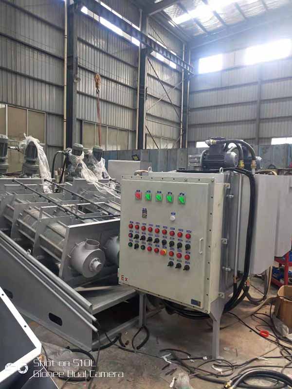 污泥脫水疊螺機(jī)廠家 污泥脫水疊螺機(jī)價格 污泥脫水疊螺機(jī)供應(yīng)商 【杭州康源過濾機(jī)有限公司】