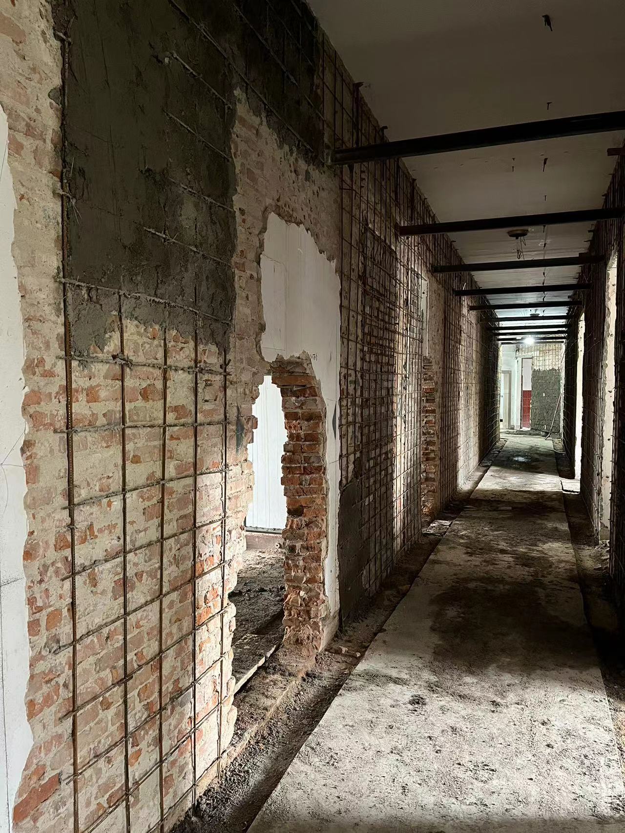 房屋結構墻體加固 老房翻新施工 多年施工經(jīng)驗