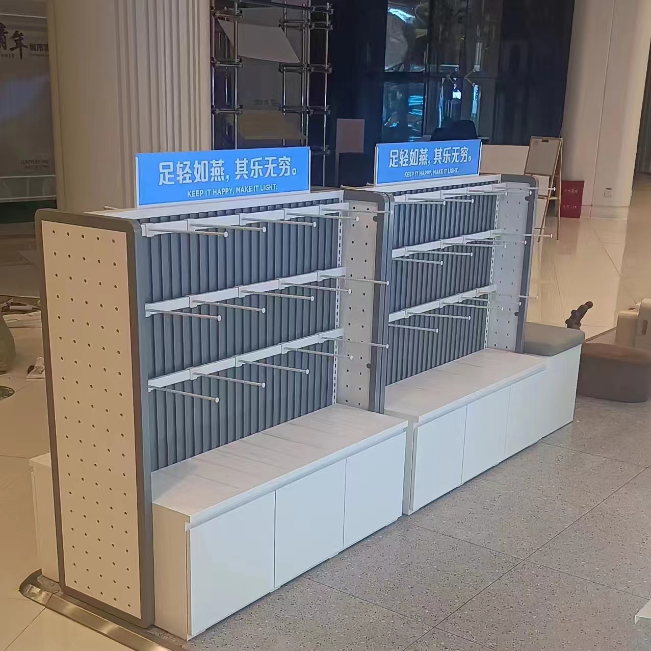 沈陽凱拓烤漆展柜廠 沈陽凱拓展柜廠