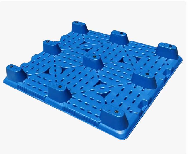 吹塑平板九腳托盤優(yōu)點是什么？ 吹塑托盤