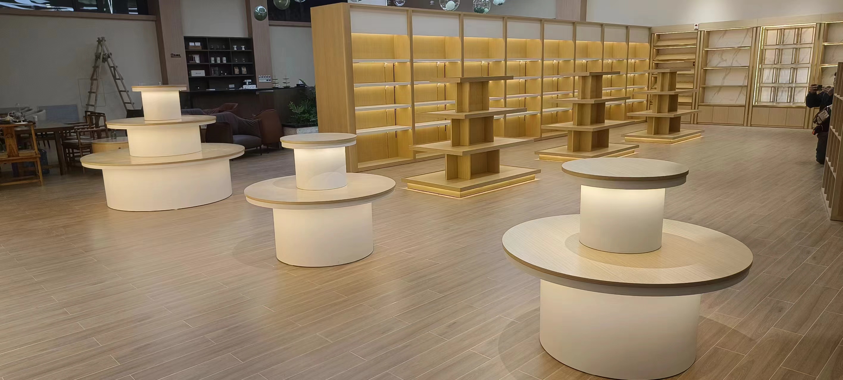 沈陽凱拓展柜廠 沈陽凱拓展柜廠