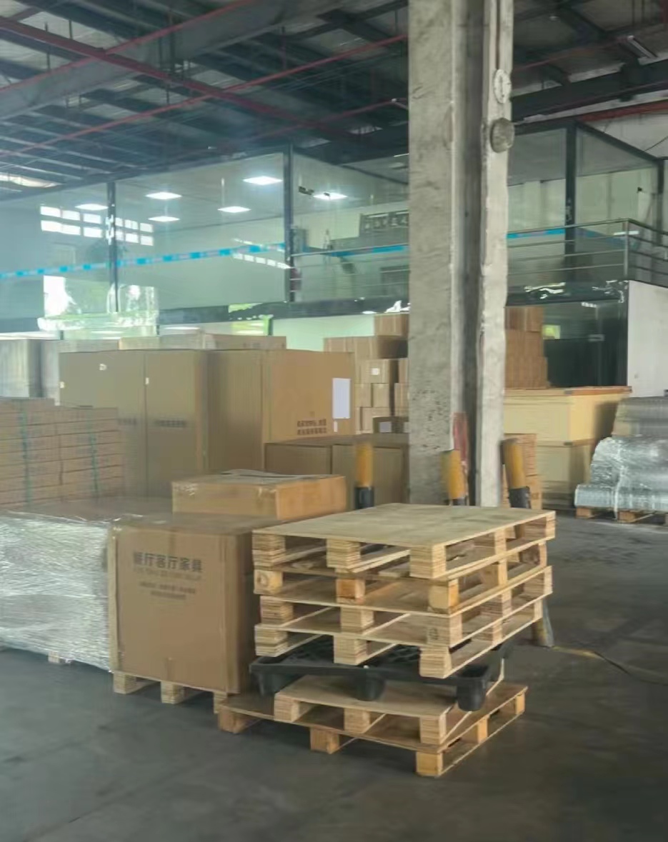 東莞至榆林大件物流 整車零擔(dān) 冷藏貨物 鞋服運(yùn)輸 公路貨運(yùn)全國各地  東莞發(fā)往榆林危險(xiǎn)貨物運(yùn)輸