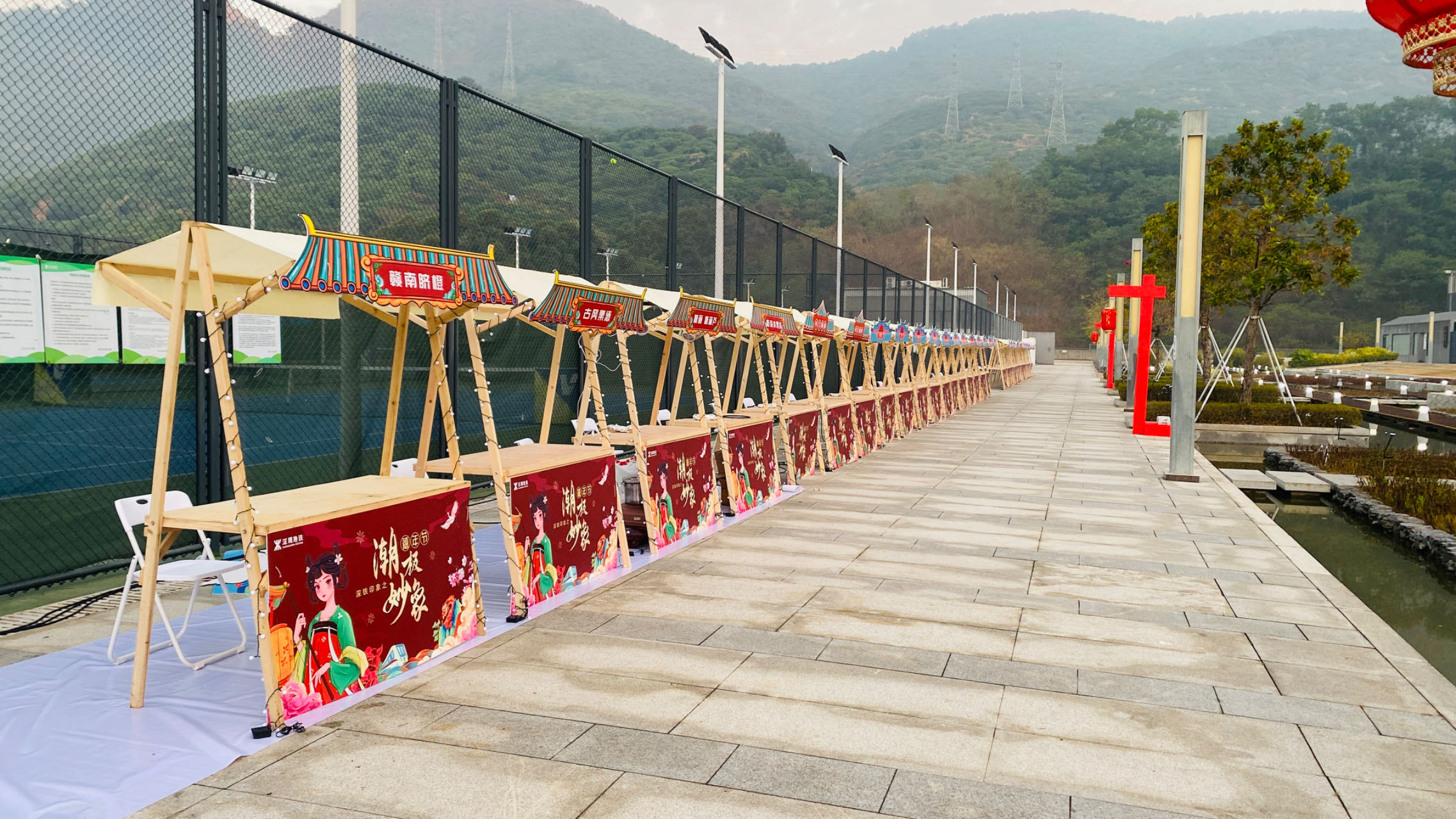 深圳露營裝備租賃 天幕折疊桌椅出租 團建活動策劃 場地布置  集市攤位租借 戶外露營設備租賃服務 露營帳篷